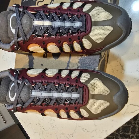 OAKLEY FACTORY TEAM X BRAIN DEAD IBEX RED SIZE 10 MENS NEW SHOE TRAIL HIKING - Picture 3 of 14